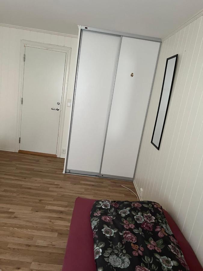Bedroom In City Centre, No Shower Available Ålesund Eksteriør bilde